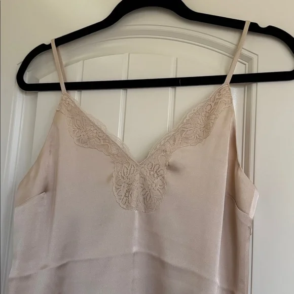 NWOT Express Cream Satin Lace V-Neck Cami Size XS - Picture 2 of 11